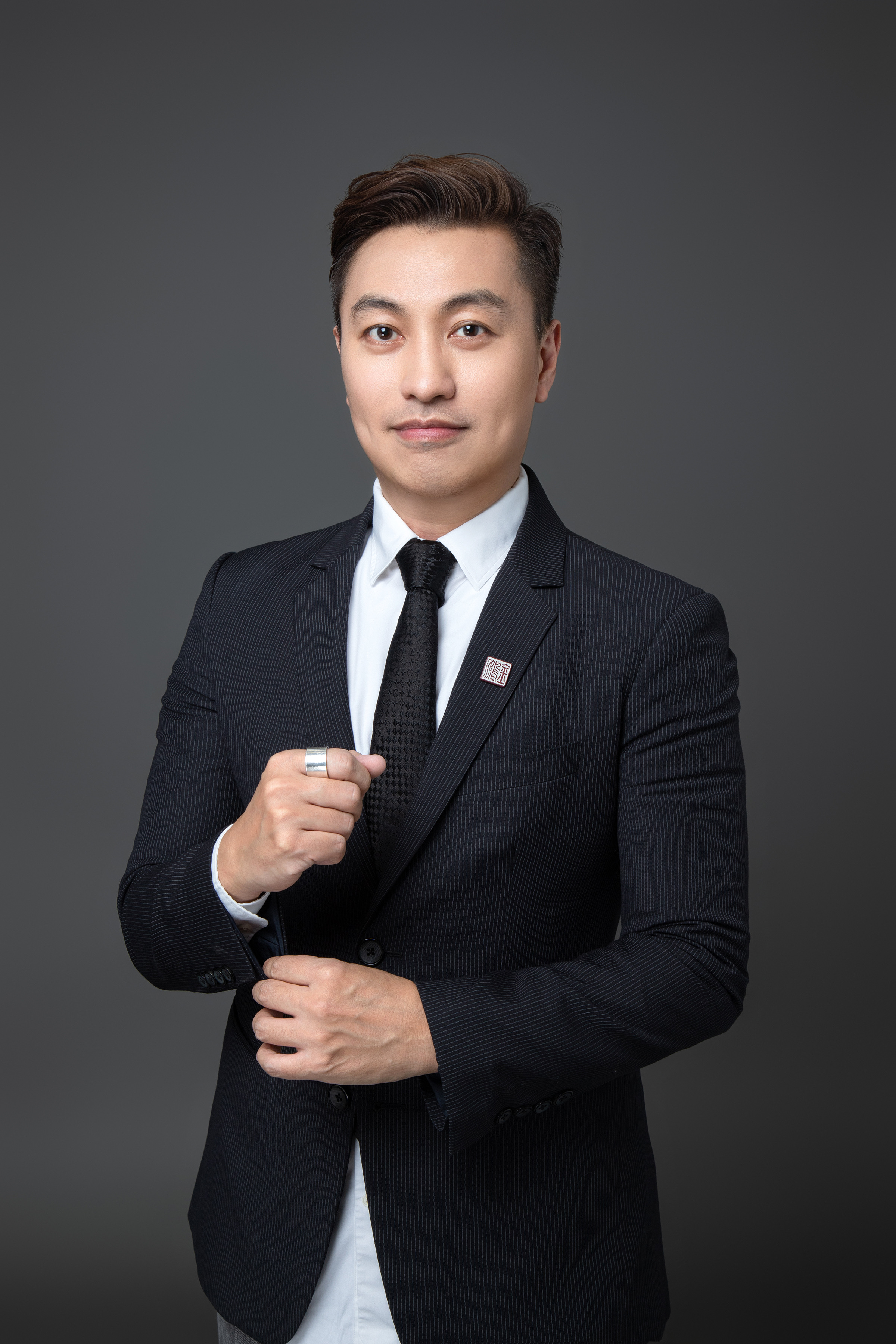 吴家裔.jpg 吴家裔.jpg